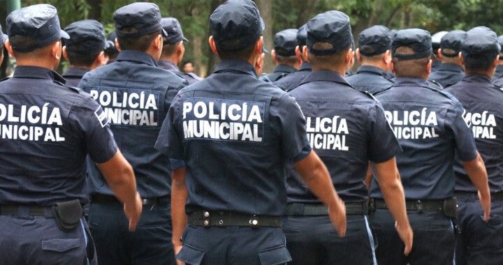 Dan de baja a 43 policías de Puebla; no aprobaron exámenes de control de confianza