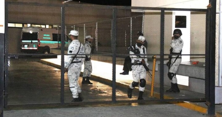 ¡No se vayan a escapar los pacientes! Custodia Guardia Nacional Hospital del IMSS de La Margarita