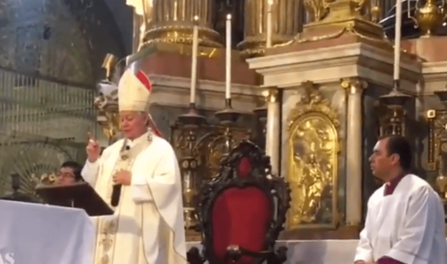 Lidera arzobispo misa e invita a respetar confinamiento