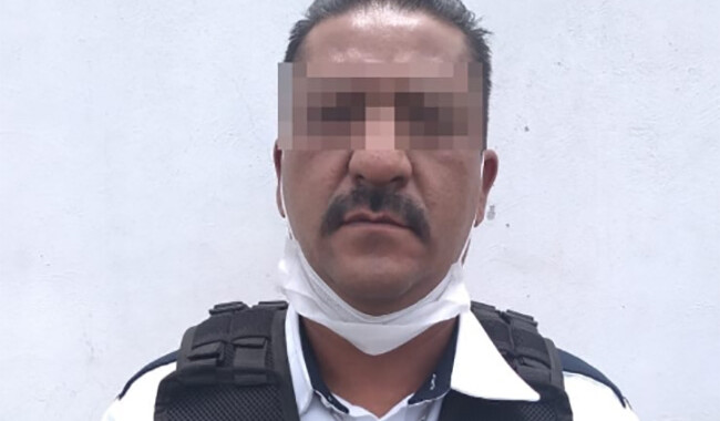 Detiene Policía Estatal a hombre por presunta usurpación de funciones