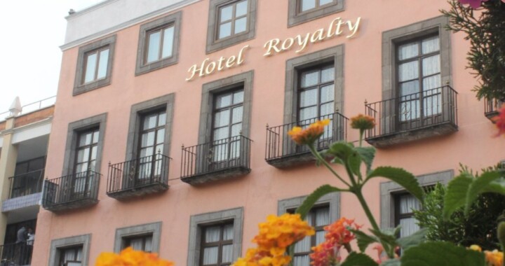 Confirman cierre temporal del Hotel Royalty, esperan regresar en 2021