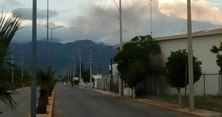 Caída de rayo en cerro de Tehuacán provoca incendio