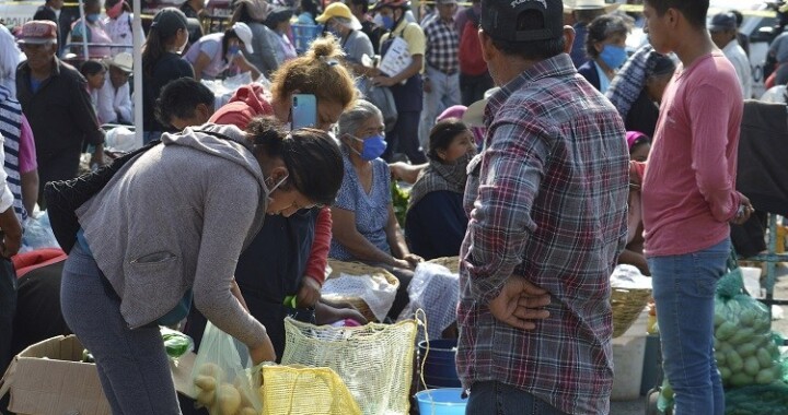 El tianguis de Atlixco incumple acuerdos que le podrían costar el cierre