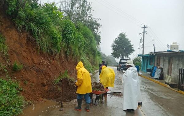 Gobierno del Estado atiende  daños causados por las lluvias en 30 municipios