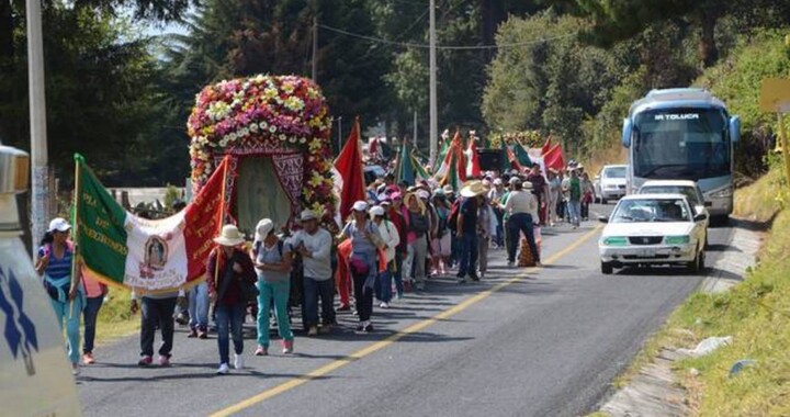 El Covid-19 no detiene a peregrinos rumbo a la Basílica de Guadalupe