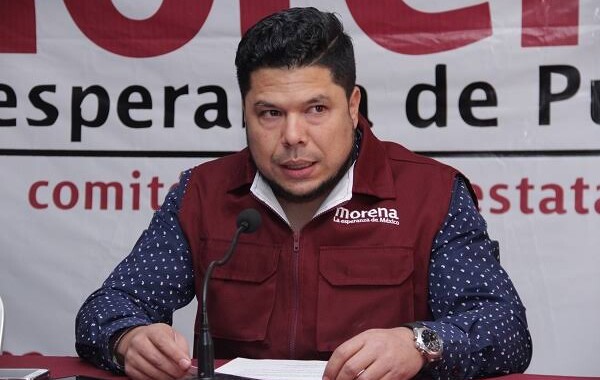 Gabriel Biestro se registra como precandidato a la presidencia municipal de Puebla