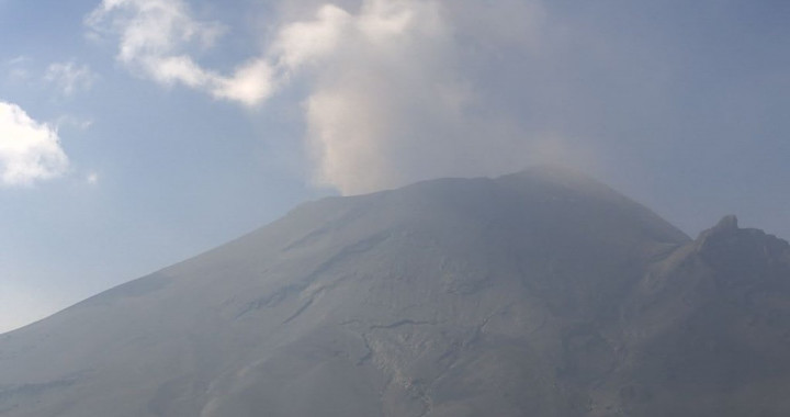 Volcán Popocatépetl registra 109 exhalaciones y 747 minutos de tremor en las últimas 24 horas