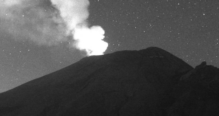 Popocatépetl registra 30 exhalaciones y 336 minutos de tremor