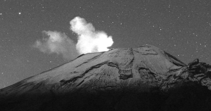 Popocatépetl registra 59 exhalaciones y 571 minutos de tremor