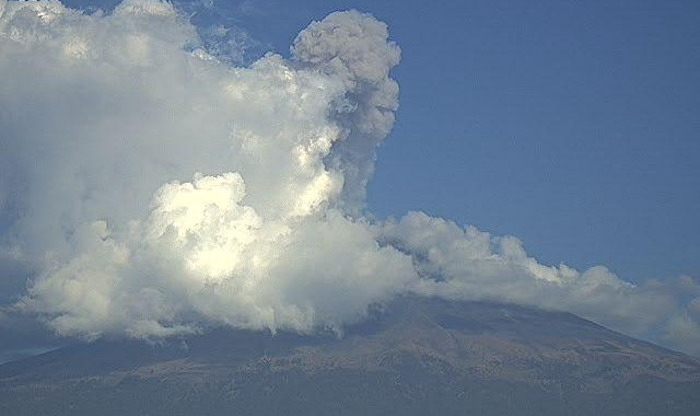 Popocatépetl registra 46 exhalaciones y 1 sismo volcanotectónico