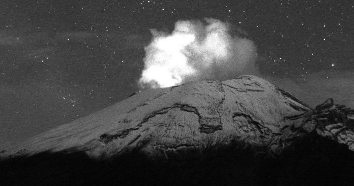 Popocatépetl registra 87 exhalaciones y 104 minutos de tremor