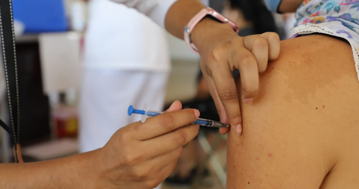 Anuncian registro de vacunación para menores con comorbolidades