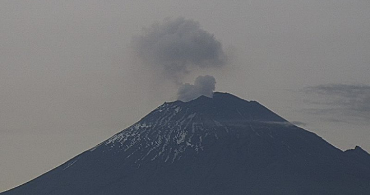 Reporta Popocatépetl 35 exhalaciones y un sismo volcanotectónico