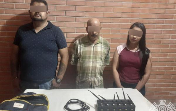 Capturan a presuntos ladrones de vehículos en Venustiano Carranza