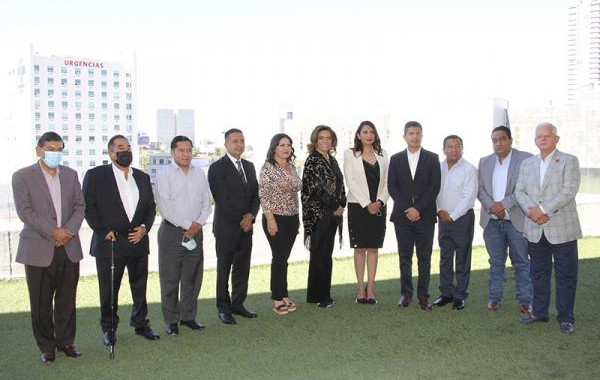 Secretaría de Economía se reúne alcaldes para formación de clústeres