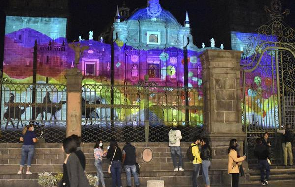 Turismo reanuda video mapping navideño en Catedral