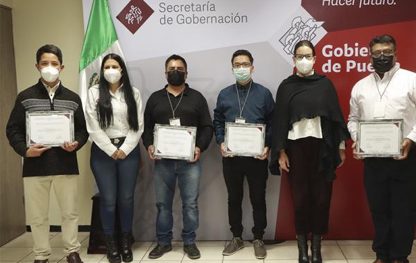 SEGOB premia a ganadores del concurso “Puebla vive en el canto”