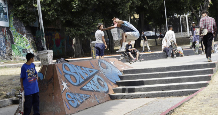 Reúne SMDIF a más de 109 niños y jóvenes en práctica del skateboarding