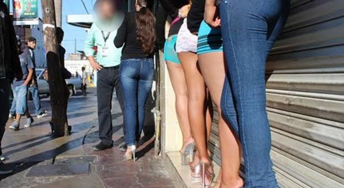 Policía niega auxilio a sexoservidoras en Tehuacán