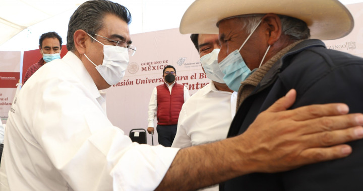 Con el ejemplo de AMLO, en Puebla se gobierna a favor de quienes más lo requieren: Sergio Salomón Céspedes