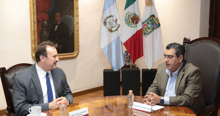 Sergio Salomón sostuvo un encuentro con el embajador de Guatemala en México