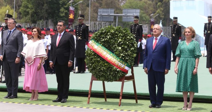 5 de mayo, orgullo de Puebla; AMLO y Sergio Salomón encabezan desfile cívico militar