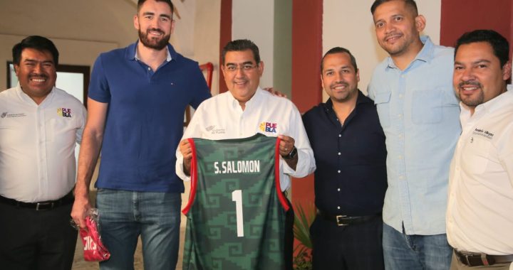 Sergio Salomón respalda a selección mexicana de Basquetbol