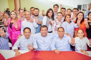 Julio Huerta se reúne con liderazgos de la zona de Tepeaca