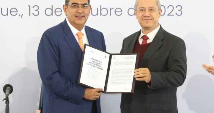 Con entrega de RVOE, gobierno de Puebla impulsa educación superior y garantiza desarrollo académico
