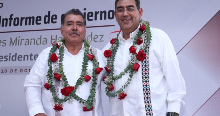 Gobernador Sergio Salomón comprometido con la transformación de la mixteca poblana en el segundo Informe del Alcalde Reyes Miranda Hernández
