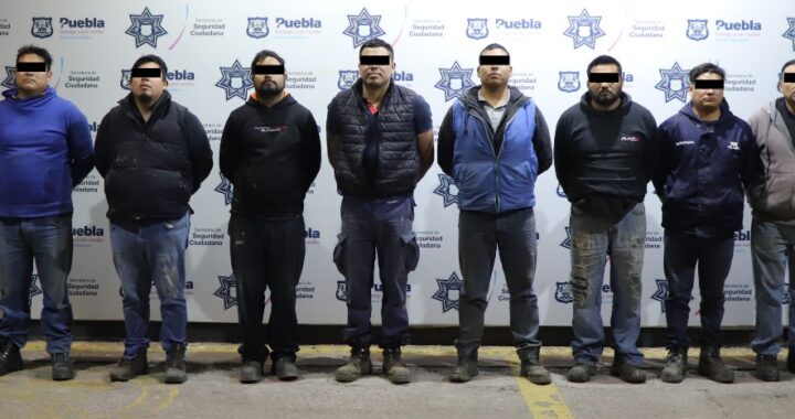 Captura policía a 10 hombres por el robo de cable de una empresa de telecomunicaciones
