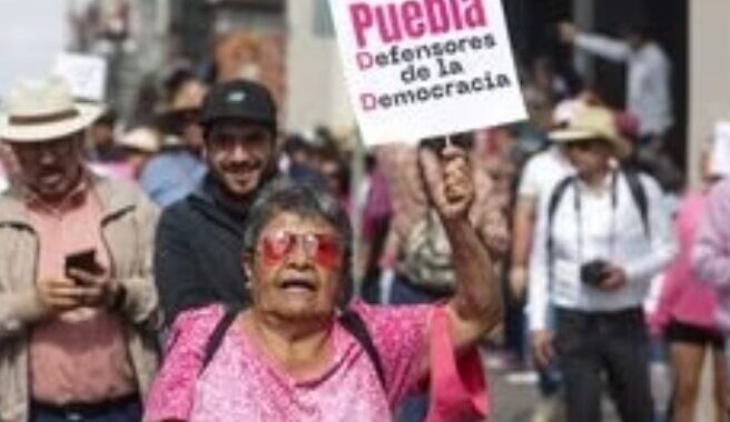 Se rebelan oponentes de Morena; se realiza Marcha por la Democracia 2024
