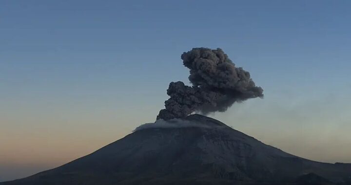 Emite 108 exhalaciones el Popocatépetl; sin caída de ceniza