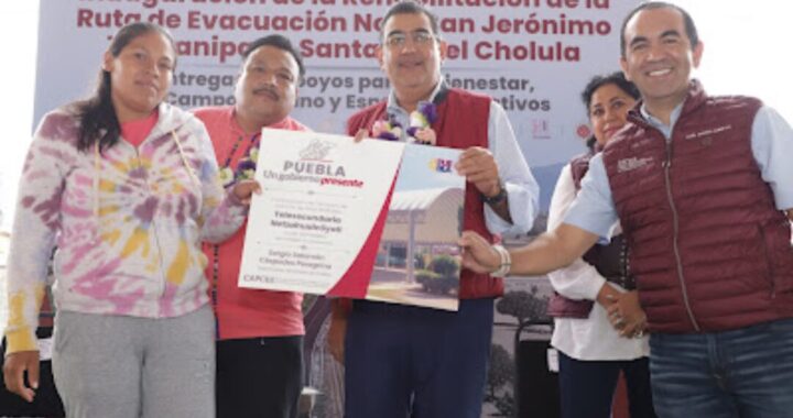 Lidera Salomón rehabilitación de la carretera San Jerónimo Tecuanipan en Puebla