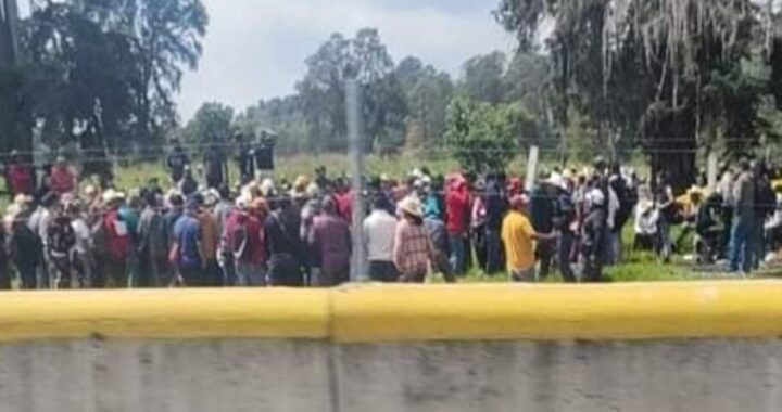 Continúa el cierre total de la autopista México-Puebla, sin solución