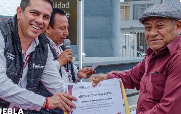 Profesionaliza SMT más de 400 operadores del transporte público