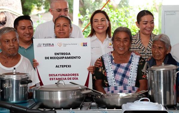 Lidera Gaby Bonilla Jornada Incluyente en Coxcatlán