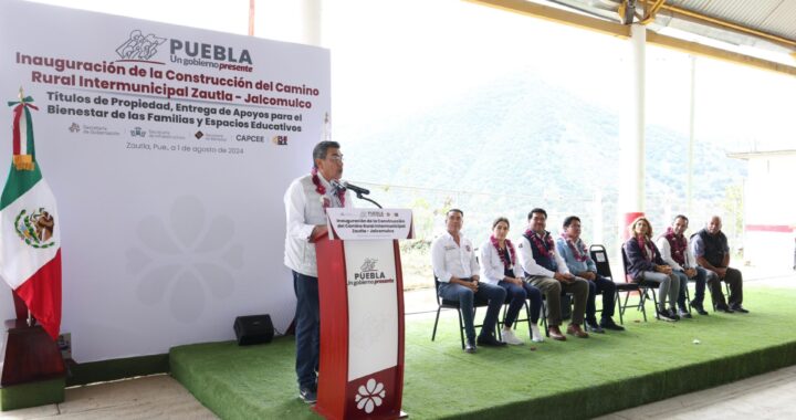 Erradicar desigualdad, promete Salomón al liderar inauguración del camino rural intermunicipal Zautla-Jalcomulco