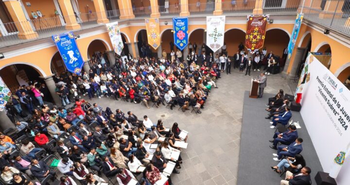 Cuentan jóvenes con respaldo del Gobierno de Puebla para alcanzar objetivos: Salomón