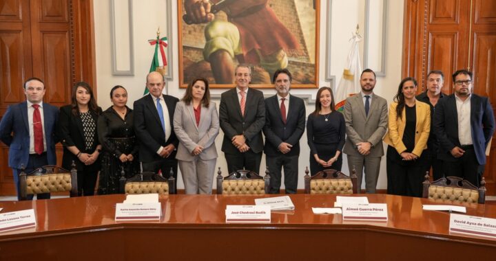 Chedraui tomó protesta a integrantes del Comité Técnico del Centro Histórico y Patrimonio Cultural