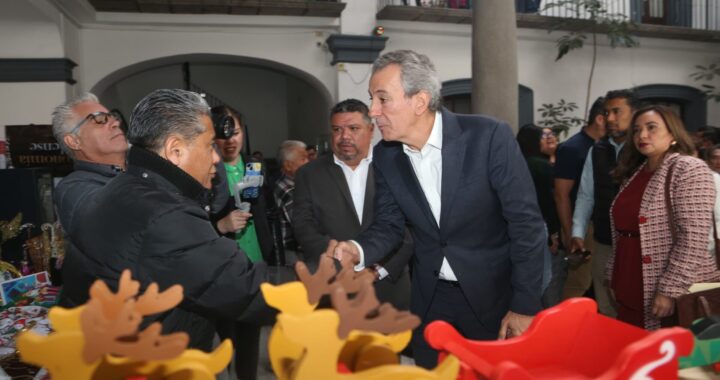 Fomenta Gobierno de la Ciudad la Expo Artesanal Navideña 2024 en Regidurías