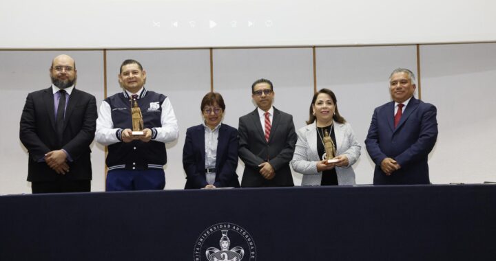 Armenta, orgulloso de ser el primer gobernador con formación en administración pública, egresado de la BUAP