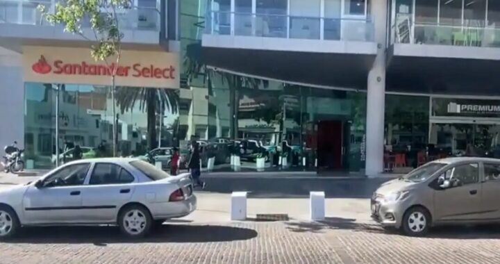 Frustra policía intento de asalto de grupo armado en Santander de la colonia Paz