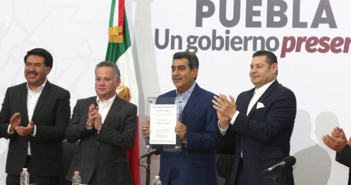 Preserva Gobierno de Puebla identidad de esferas de Chignahuapan con certificado geográfico