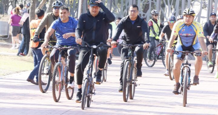 Une primera rodada Por Amor a Puebla a ciclistas con Alejandro Armenta