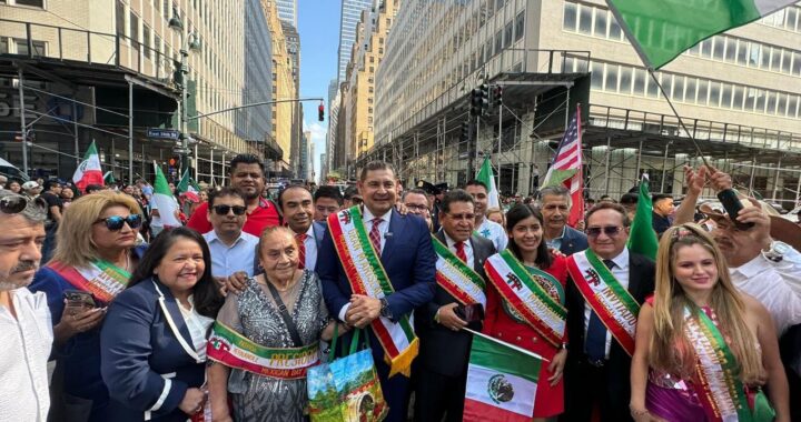 Por Amor a Puebla, miles de migrantes se unen a festejos del 5 de mayo